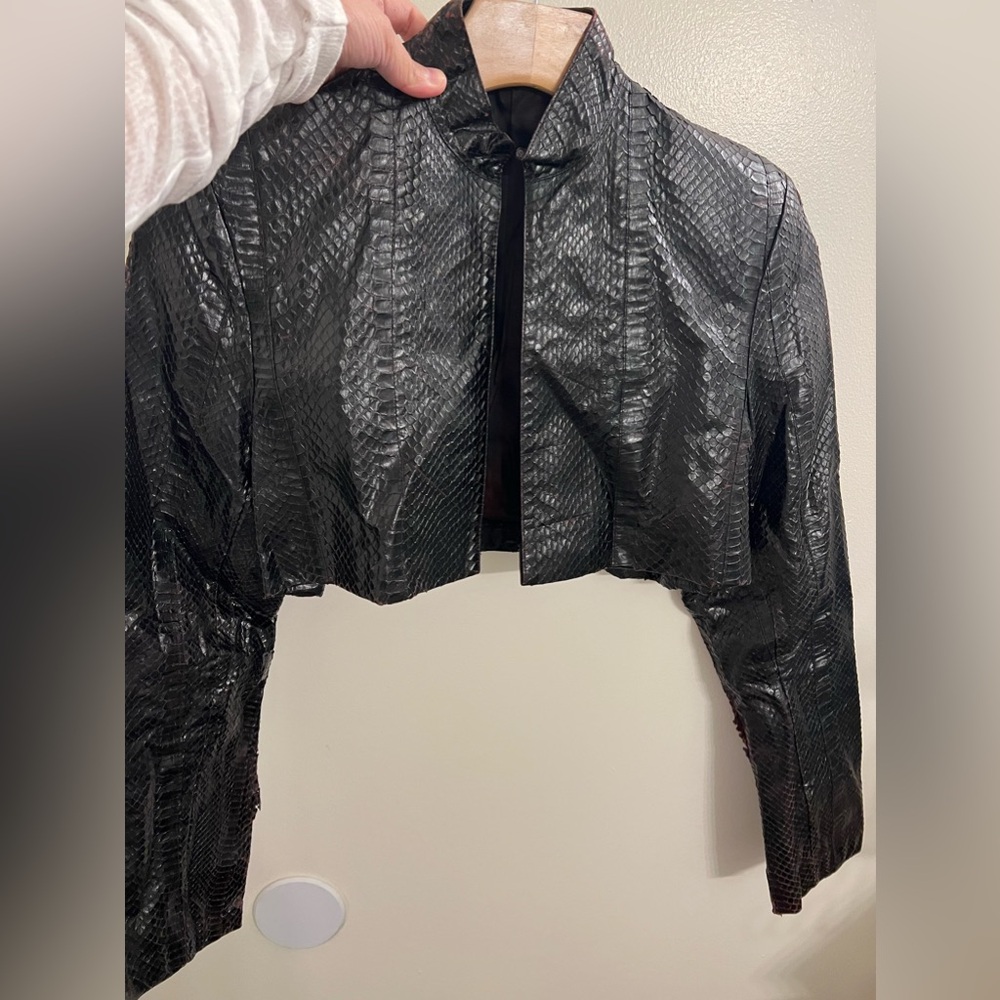 Signatures brand cropped blazer jacket 👍☝️❤️
